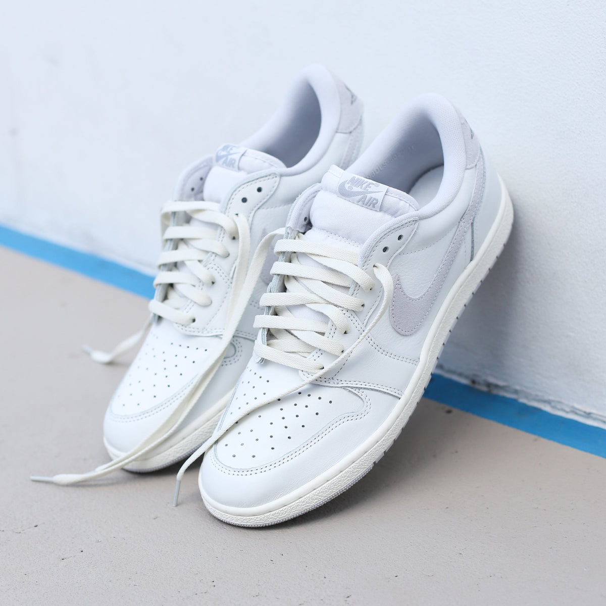 Introducing Our Sleek Bone-Colored Jordan Replacement Laces!