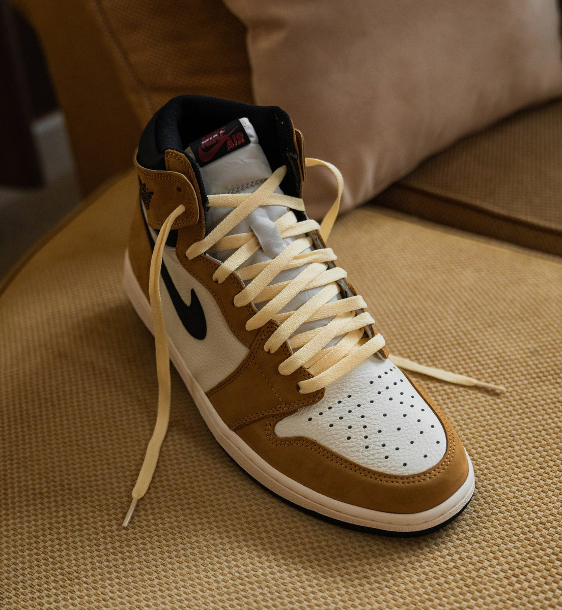 Jordan 1 rookie of hotsell the year white laces